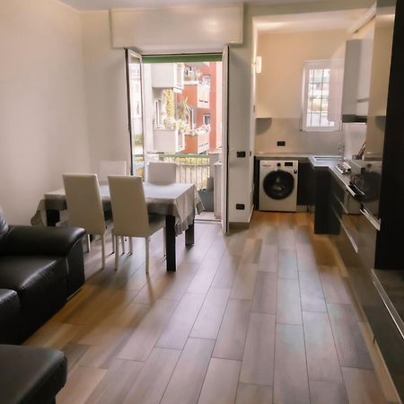 Prestigioso Appartamento In Zona Tortona - Solari Milano Eksteriør billede